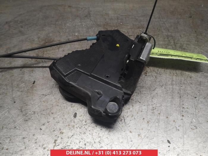 Toyota IQ Deurslot Mechaniek 2Deurs rechts O279313