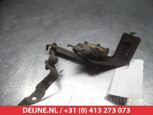 Mazda CX-7 Xenon height adjustment O266793 photo 2