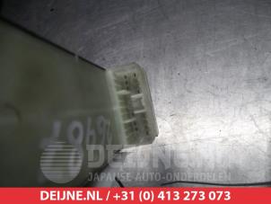 Suzuki Splash Kombischalter Fenster O312256 foto 3
