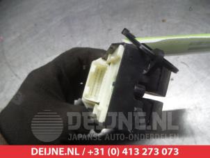 Toyota IQ Multi-functional window switch O312476 photo 3