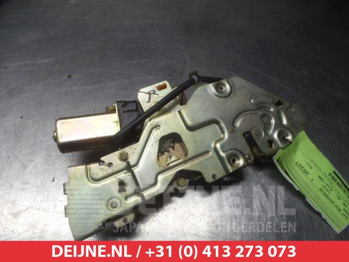 Honda CRX Tailgate lock mechanism O296800