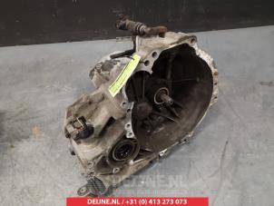 Nissan Almera Gearbox O371866 photo 3