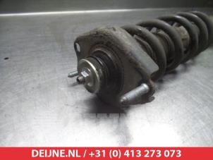 Toyota Corolla Verso Schokdemperpoot links-achter O377829 foto 2