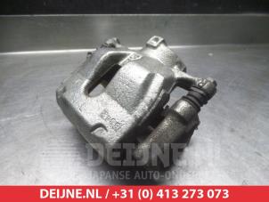 Toyota C-HR Front brake calliper, right O327033 photo 2