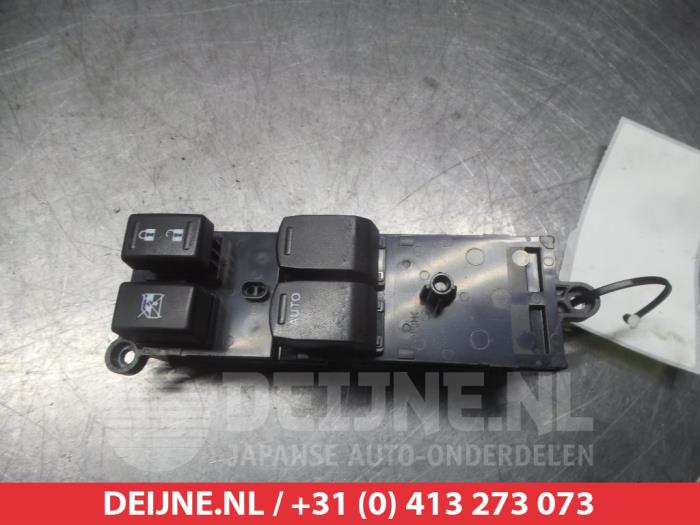 Suzuki Swift Combischakelaar ramen O312351