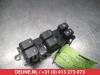 Combischakelaar ramen van een Suzuki SX4 S-Cross (JY), 2013 1.6 16V, SUV, Benzine, 1.586cc, 88kW (120pk), FWD, M16A, 2013-08 / 2016-09, JYA22 2014