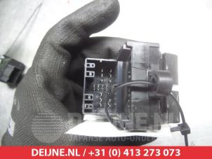 Suzuki SX-4 Kombischalter Fenster O312327 foto 3