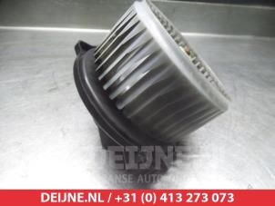 Lexus RX Kachel Ventilatiemotor O367180 foto 3