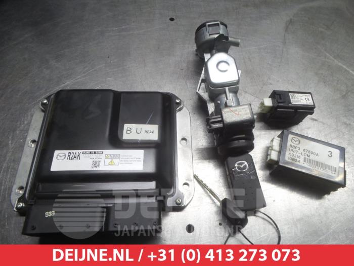 Mazda 3 Kontaktslot+Sleutel O334621