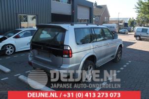 Mitsubishi Pajero Dreieckfenster rechts hinten O290102 foto 2