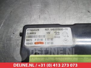 Nissan Qashqai Module climatronic O303844 foto 2