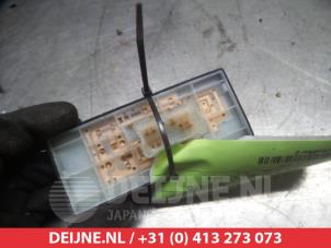 Nissan Qashqai Electric window switch O311306 photo 2