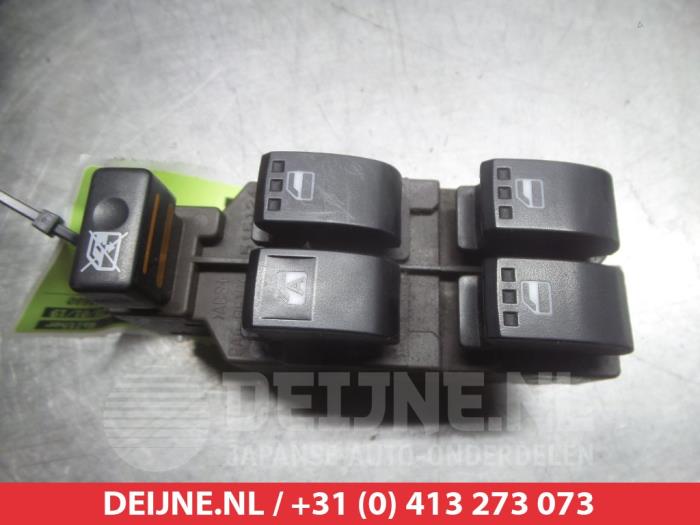 Daihatsu Trevis Combischakelaar ramen O312228
