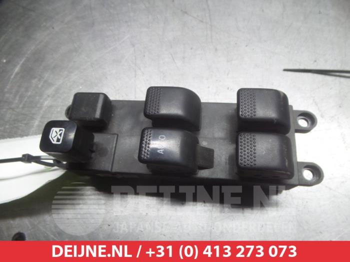 Subaru Legacy Combischakelaar ramen O311762