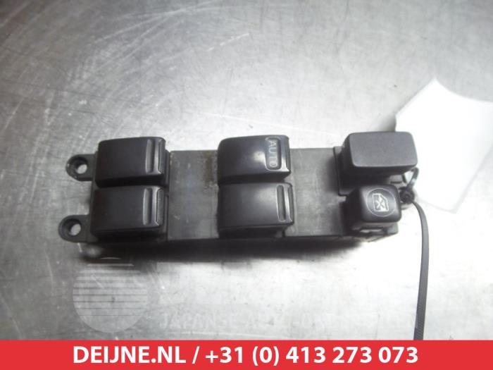 Subaru Impreza Combischakelaar ramen O311750
