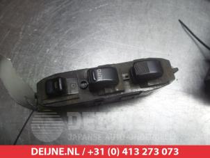Gebruikte Combischakelaar ramen Daihatsu Move (L9) 850 Prijs op aanvraag aangeboden door V.Deijne Jap.Auto-onderdelen BV