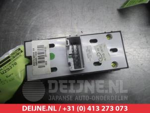 Hyundai I40 Multi-functional window switch O311570 photo 2