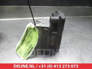 Nissan Note ABS pump O337643 photo 2