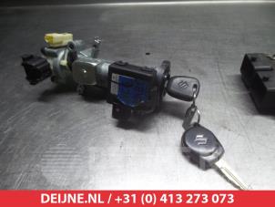 Suzuki Alto Ignition lock + key O335719 photo 2