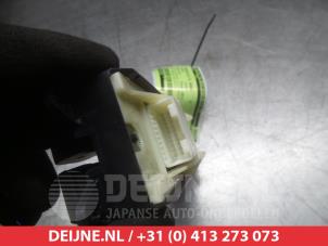 Toyota Prius Multi-functional window switch O312470 photo 2