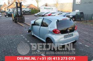 Toyota Aygo Portier 4Deurs links-achter O285879 foto 2