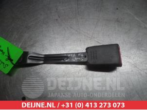 Suzuki Swift Sicherheitsgurt Schließe rechts vorne O315520 foto 2