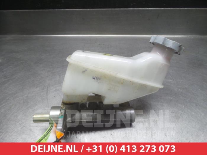 Gebruikte Hoofdremcilinder Hyundai i20 1.4 CRDi 16V Prijs € 35,00 Margeregeling aangeboden door V.Deijne Jap.Auto-onderdelen BV