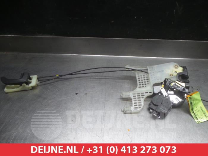 Hyundai Tucson Rear door mechanism 4-door, right O281407