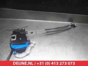 Hyundai Veloster Front door lock mechanism 4-door, right O280728 photo 2