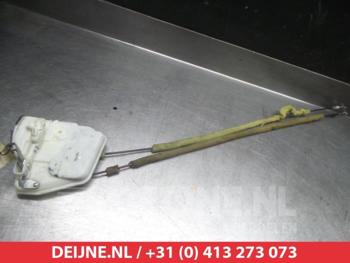 Mazda 2 Deurslot Mechaniek 2Deurs rechts O279149