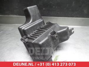 Mitsubishi Colt Luftfiltergehäuse O357122 foto 3