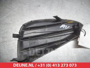 Toyota Yaris Bumper grille O264694 photo 2
