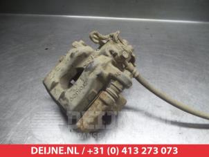 Toyota Verso-S Rear brake calliper, right O377419 photo 2