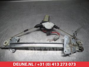 Mazda 323 Fenstermechanik 2-türig rechts vorne O276104 foto 2