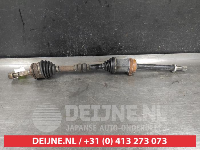 Nissan Primera Antriebswelle rechts vorne O319262