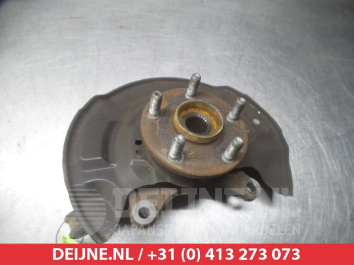Toyota Urban Cruiser Achsschenkel links vorne O323161