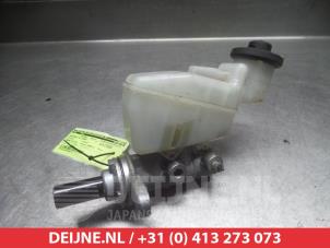 Toyota Urban Cruiser Master cylinder O337069 photo 2
