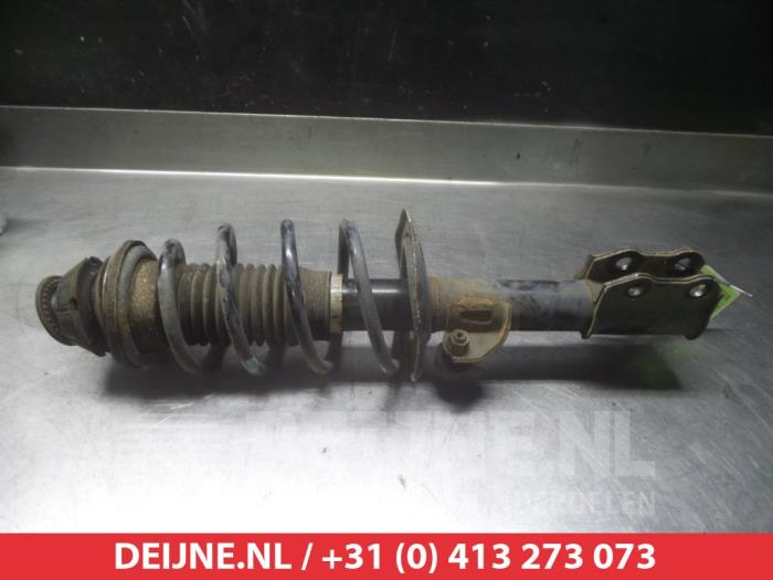 Toyota Urban Cruiser Stoßdämpferstrebe links vorne O321058