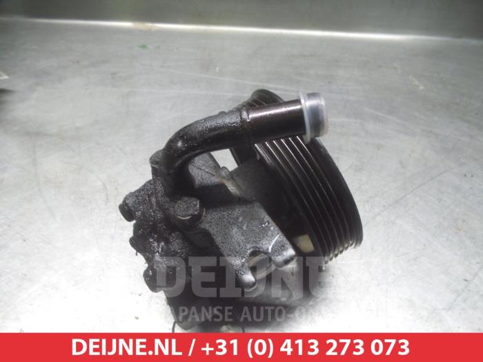 Gebruikte Pomp Servo Hyundai Santa Fe II (CM) 2.2 CRDi 16V 4x4 Prijs € 35,00 Margeregeling aangeboden door V.Deijne Jap.Auto-onderdelen BV