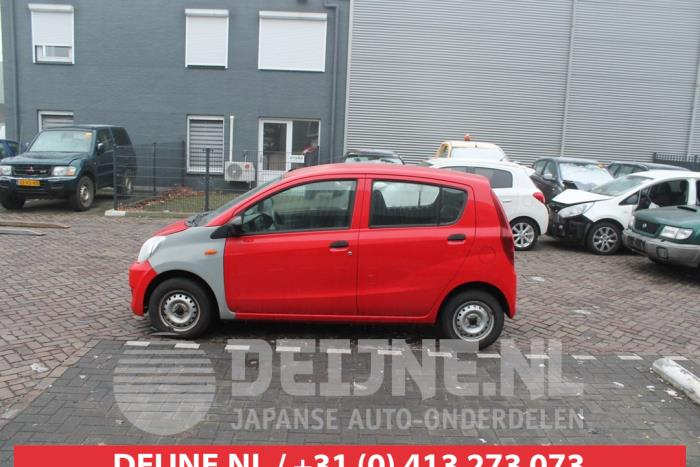 Daihatsu Cuore Portier 4Deurs links-achter O285579