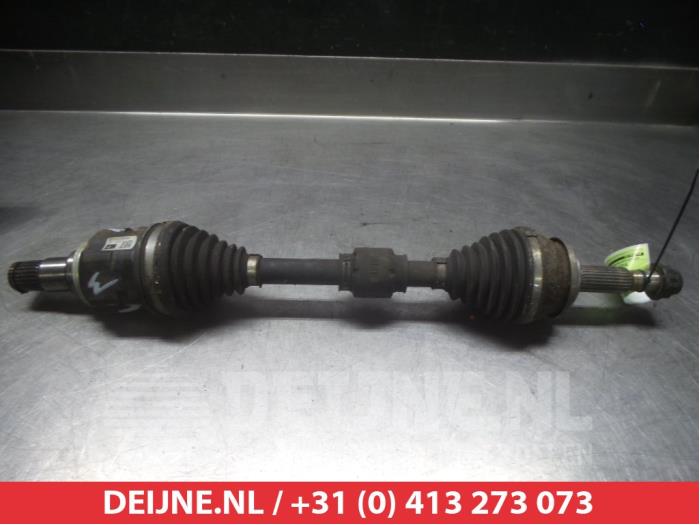 Toyota Prius Aandrijfas links-voor O318683