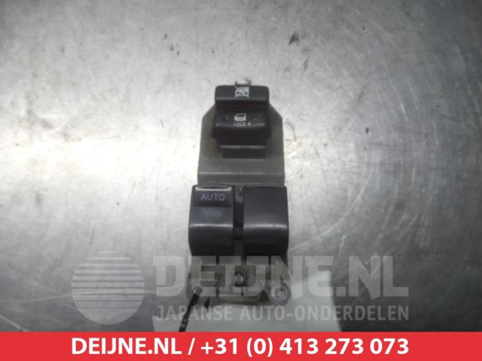 Toyota Yaris Combischakelaar ramen O312434