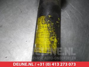 Chevrolet Evanda Rear shock absorber rod, right O377862 photo 3