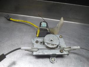 Daewoo Evanda Rear door window mechanism 4-door, left O290618 photo 2