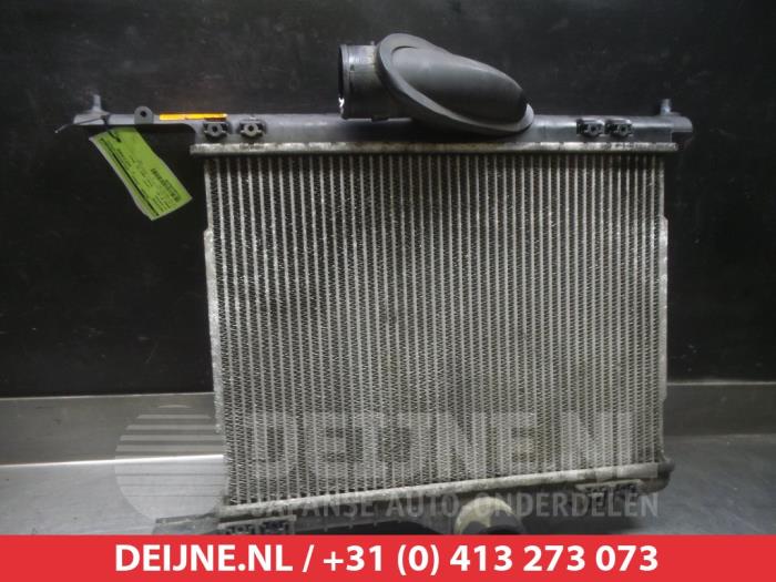 Gebruikte Radiateur Mitsubishi Space Star (DG) 1.9 DI-D Prijs € 45,00 Margeregeling aangeboden door V.Deijne Jap.Auto-onderdelen BV