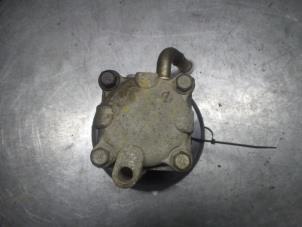 Suzuki Grand Vitara Power steering pump O331953 photo 2