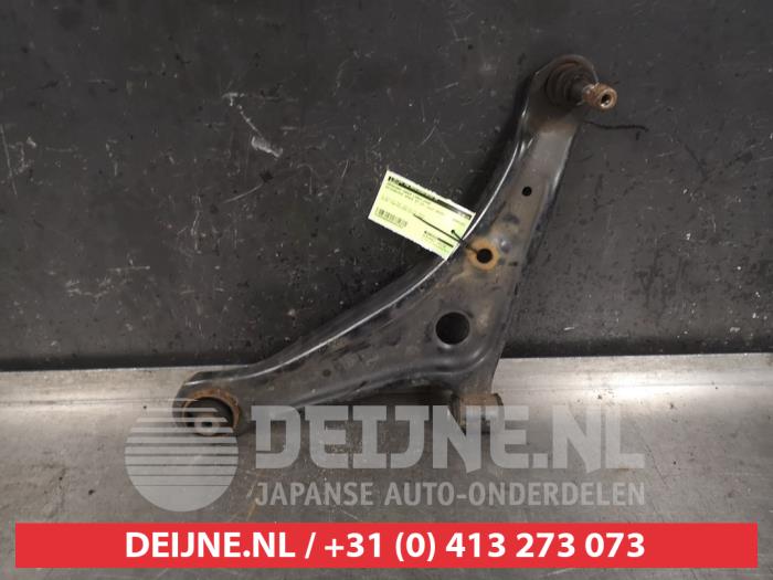 Mitsubishi Space Star Draagarm onder links-voor O381452