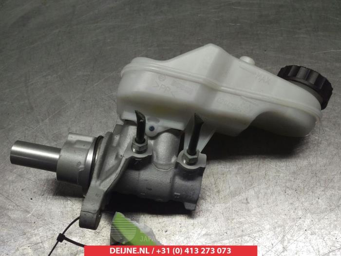 Toyota Aygo Hoofdremcilinder O337072