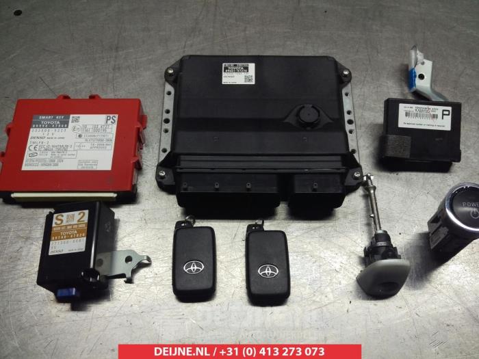 Toyota Prius Computer Motormanagement O345502