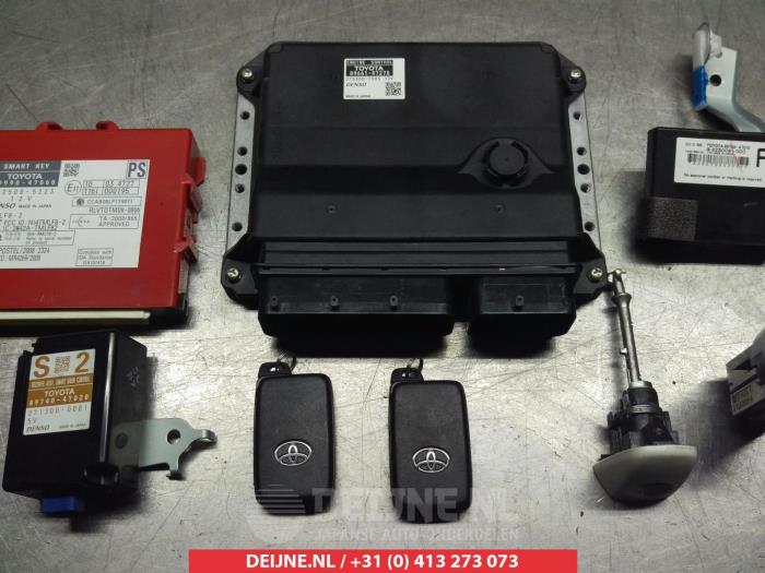 Toyota Prius Slotenset Cilinder (compleet) O278893